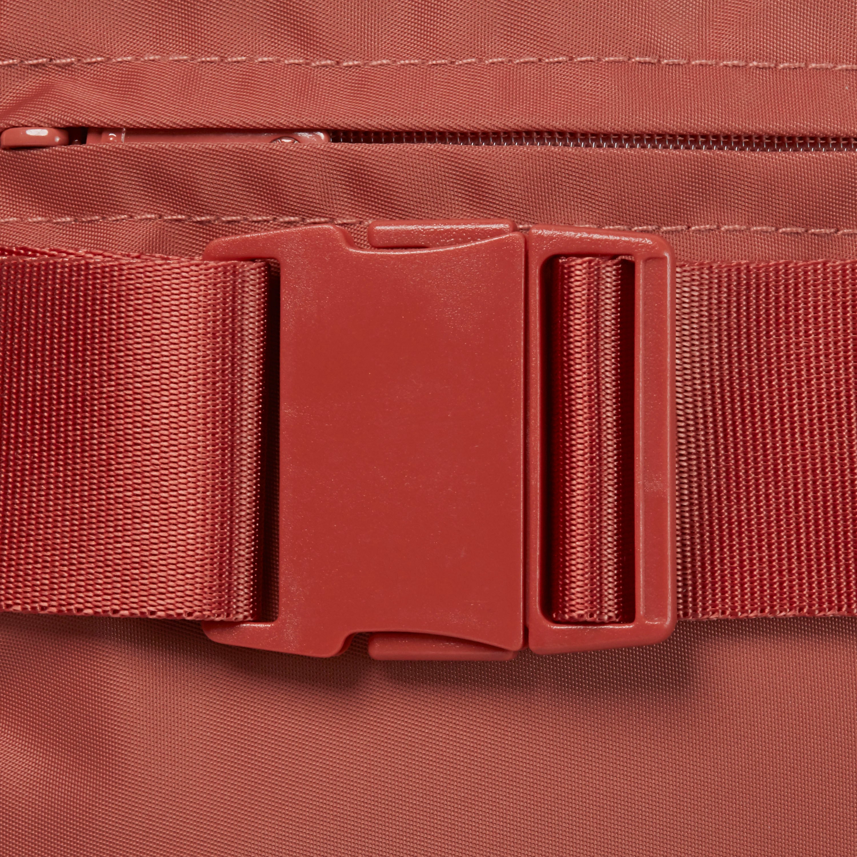 Gaiam Sidekick Waist Pack Sunburnt buckle closeup